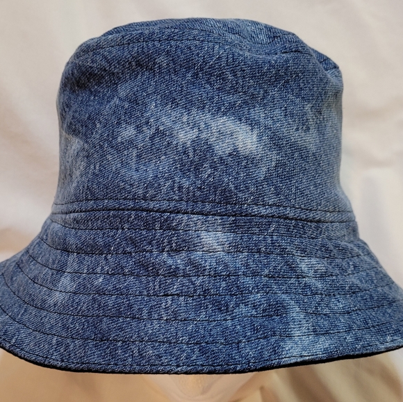 Bucket hat - Picture 2 of 5